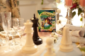 Alice-In-Wonderland-Themed-Wedding_027